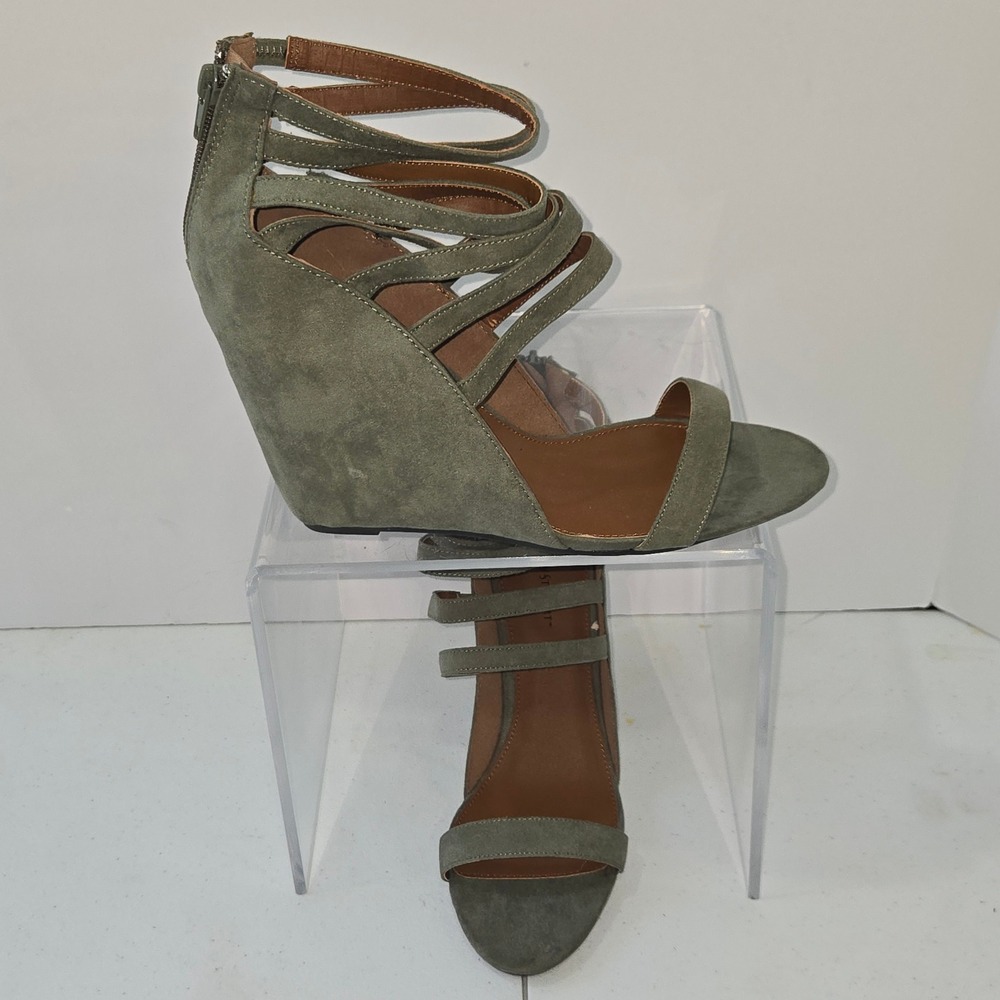 Ashley Stewart‎ Olive Green Faux Suede Strappy Wedge Sandals Size 10 Back Zip